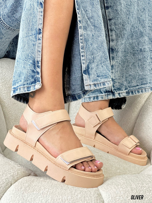 Descubre el Estilo y Elegancia en Cada Paso las sandalias Oliver