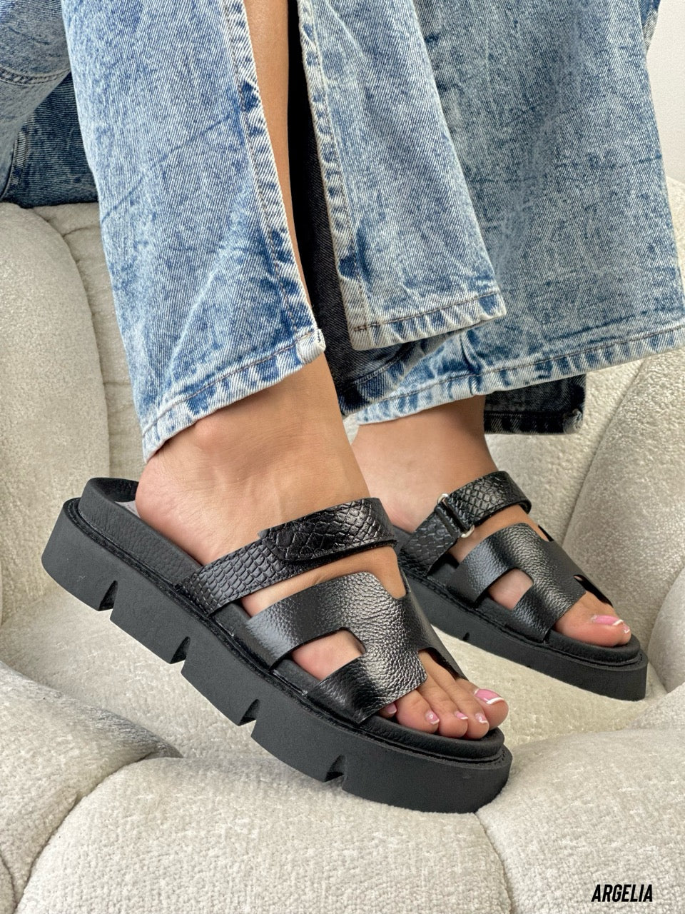 Descubre el Estilo y Elegancia en Cada Paso las sandalias Argelia