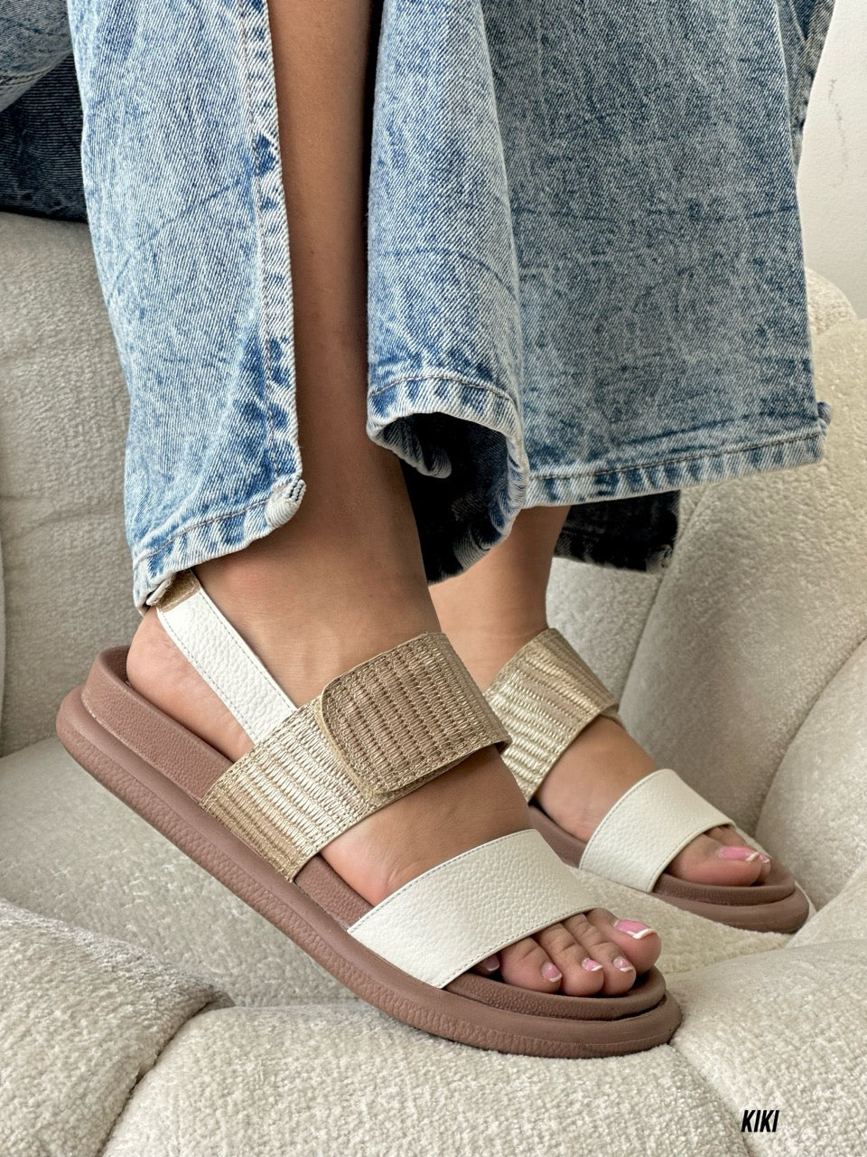 Descubre el Estilo y Elegancia en Cada Paso las sandalias Kiki