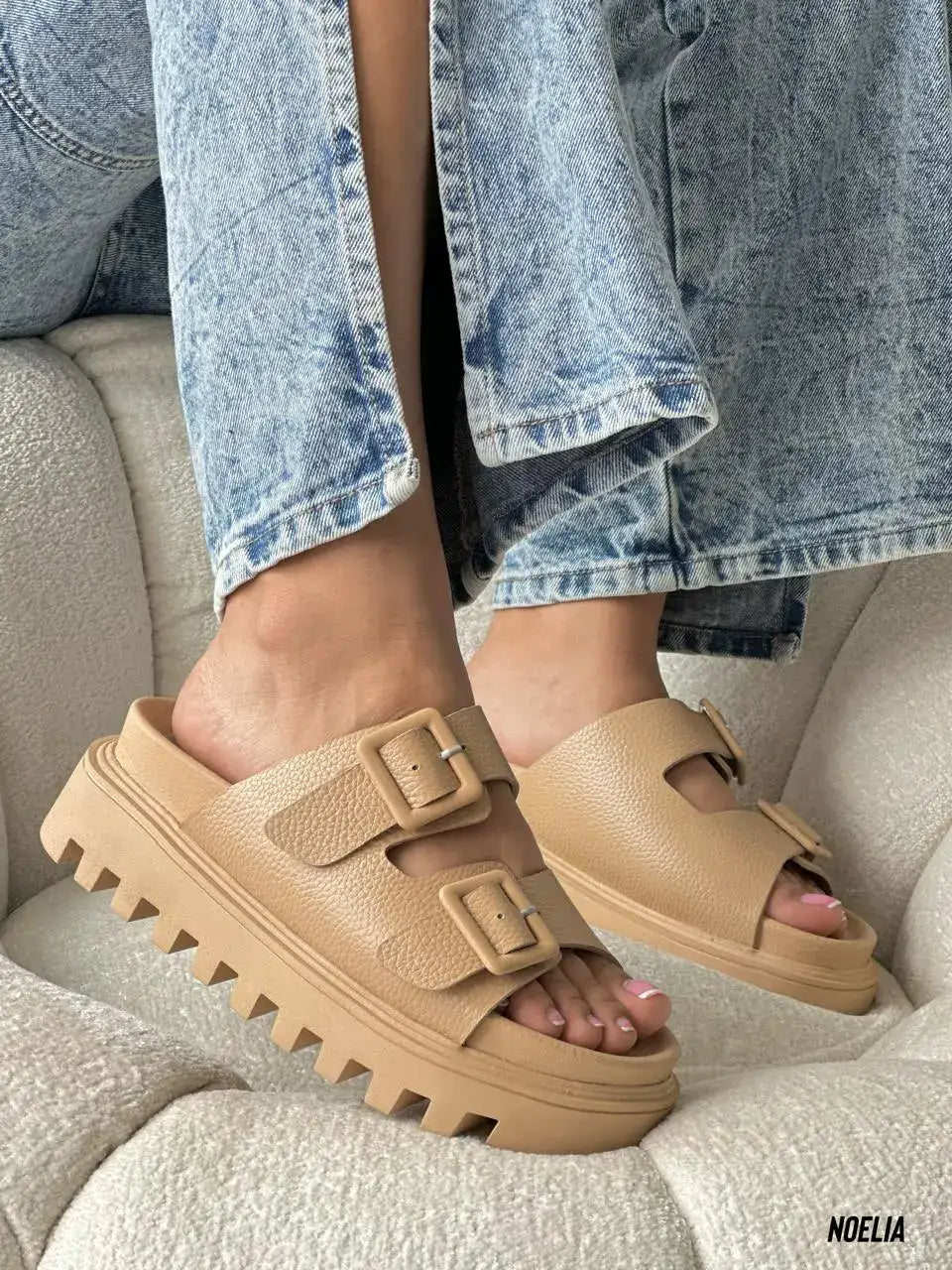 Descubre el Estilo y Elegancia en Cada Paso las sandalias NOELIA