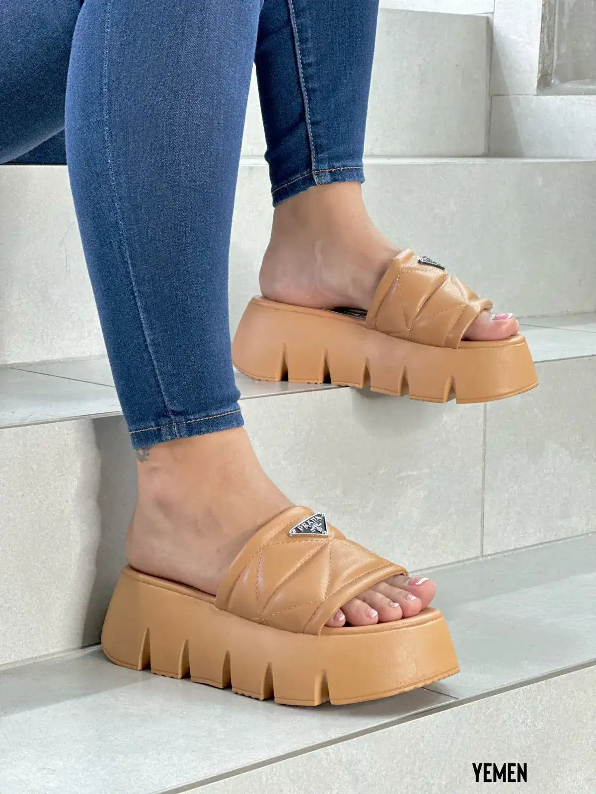 Descubre el Estilo y Elegancia en Cada Paso las sandalias yemen